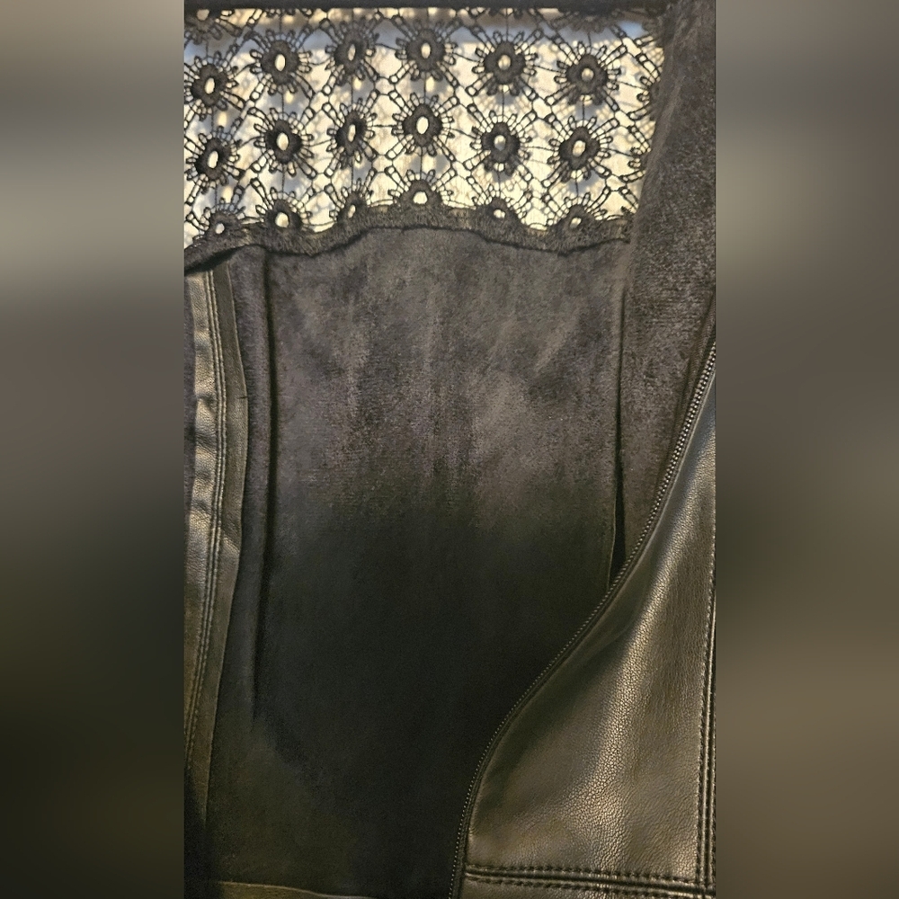 Zara Black Mini Dress with Lace Overlay - Picture 5 of 6